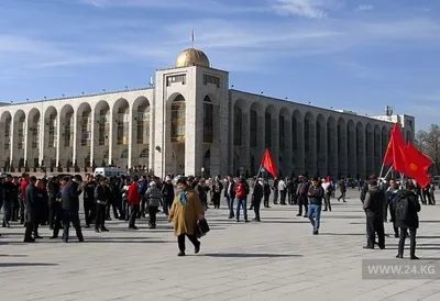 Экспрессия личности: 100 человек на каждом снимке