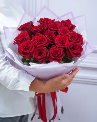 Романтическая фотка с красными розами