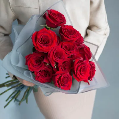 Романтическое фото 15 красных роз