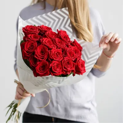 Фотография 15 красных роз для скачивания