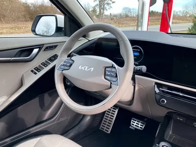 Get Up Close and Personal with the 2023 Kia Niro EV