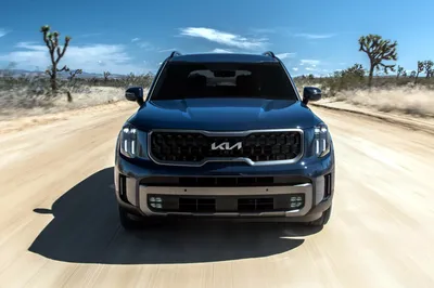 2023 Kia Telluride: фото в городской среде