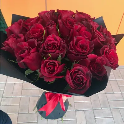 Розы в формате webp: букет из 21 цветка