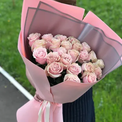 Изысканные розы: скачайте фото в формате webp и ощутите их красоту на экране
