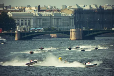 Время в объективе: фотографии, рассказывающие историю города за сутки