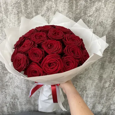 Выберите свой идеальный размер и формат для фото 25 красных роз