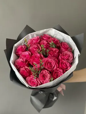 Изображение розы 25 роз 70 см: выбор размера