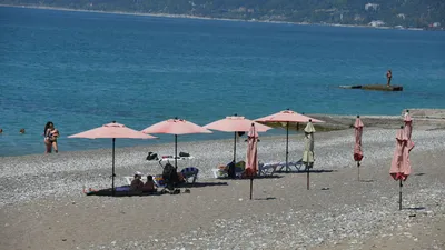 Приглашение на пляжи Абхазии: фотоотчет
