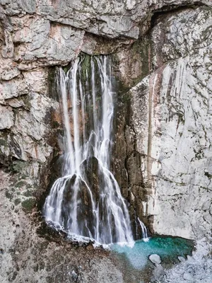 Рисунок водопадов Абхазии