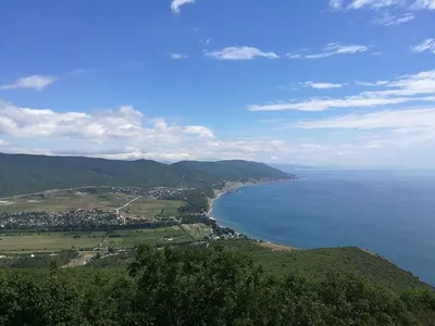 Откройте для себя пляж Абрау-Дюрсо через фотографии