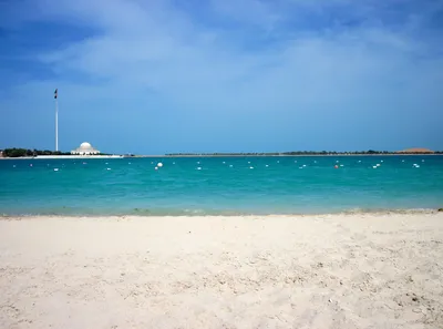 Природные чудеса: пляжи Абу-Даби на фото