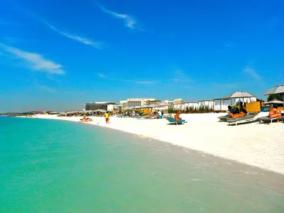 Пляжи Абу-Даби: райские места на фотографиях