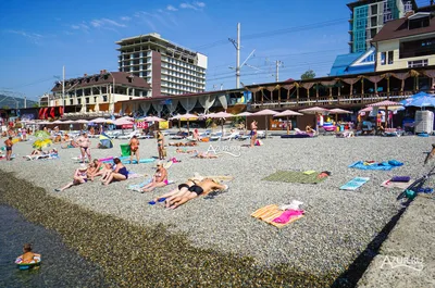 Фото пляжа Адлера с возможностью выбора формата и размера изображения