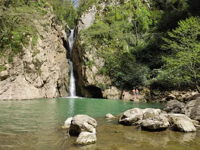 Удивительные Агурские водопады на фотографиях