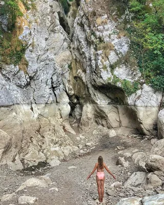 Природное очарование: фотографии Агурских водопадов для скачивания