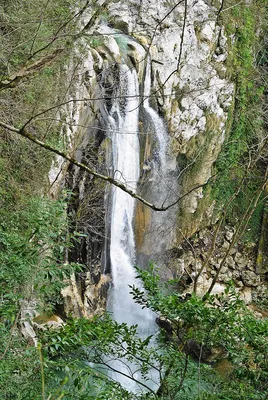 Фото Агурских водопадов в формате jpg.