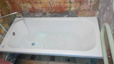 Акриловая вставка в ванну: сделайте вашу ванную комнату уникальной