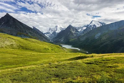 Лучшие картинки Алтайских гор: великолепие альпийских пейзажей