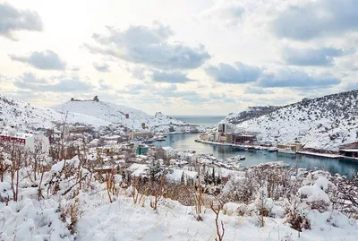 Алушта зимой в объективе: фото различных размеров и форматов ждут вас!