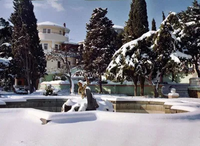 Зимний волшебный город Алушта: фотографии высокого разрешения ждут вас!