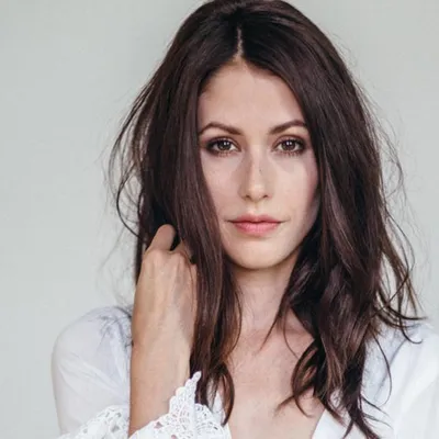 Amanda Crew - кинозвезда во всей красе