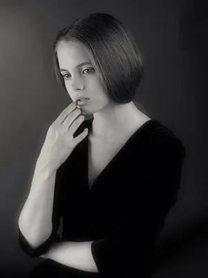 Загадочная кинозвезда Анастасия Чистякова на фото