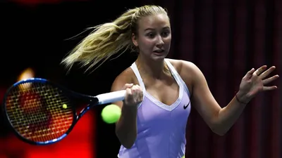 Анастасия Потапова: теннисный талант в объективе камеры