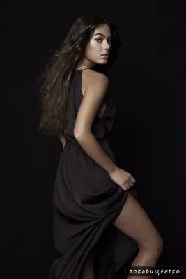 Потрясающая актриса Анфиса Черных на фотографии в формате JPG