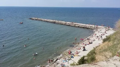 Анна Калашникова на пляже: красивые фотографии для скачивания