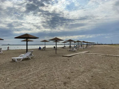 Фотография Анны Калашниковой на общественном пляже в формате JPG