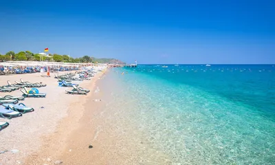 Фото Анталии: песчаные пляжи и голубое море