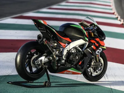 Aprilia RSV4 RR фотографии