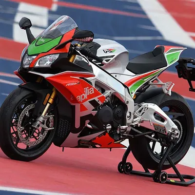 Aprilia RSV4 RR: Фотография, которая вызывает восторг