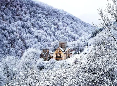 Фотографии зимнего пейзажа Армении: скачивайте бесплатно
