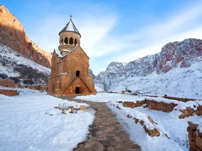 Исследуйте красоту армянской зимы: скачайте фотографии