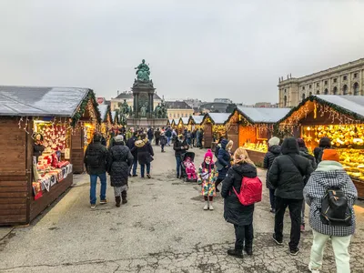 Атмосфера зимней столицы Австрии: Фото в форматах WebP и PNG