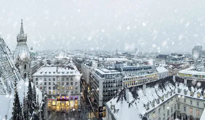 Волшебство зимней атмосферы в Австрии: Скачивание фотографий в различных размерах