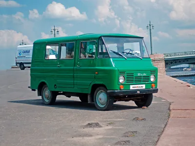 Фото автомобиля жука в Польше - выберите размер и формат для скачивания