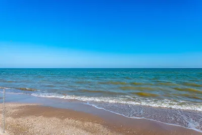 Бесконечность просторов: впечатляющие фотографии Азовского моря седово