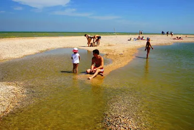 Фотографии песчаных дюн на Азовском море: потрясающая форма и текстура