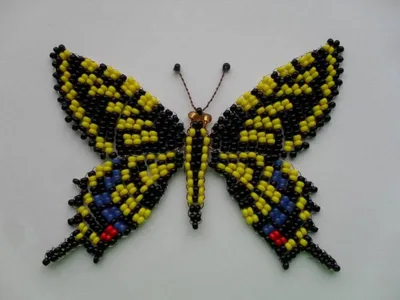 Живые фото бабочек из бисера для любителей природы