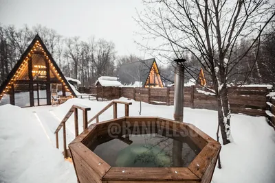 Снежные моменты в бане: Фотографии зимней атмосферы