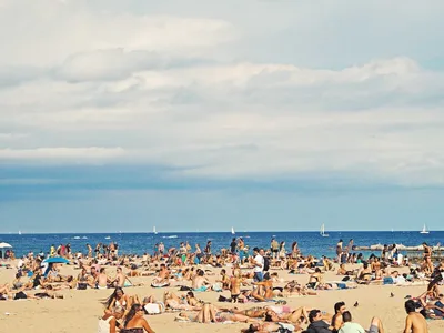 Откройте для себя Барселону: фото пляжей и морской бриз