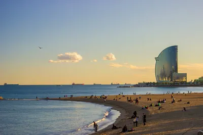 Барселона пляж: место, где мечты сбываются на фото