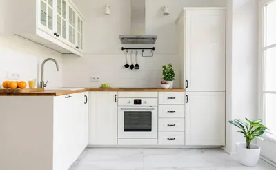 Белая кухня  фото