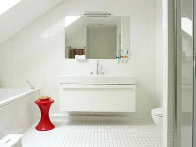 4) Белая мозаика в ванной: полезная информация и фото