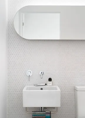 7) Белая мозаика в ванной: фото в формате JPG, PNG, WebP