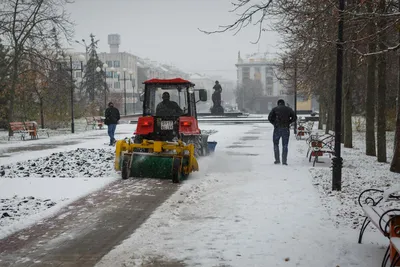 Зимнее волшебство: Белгород в лучах солнца и снега