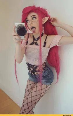 Belle Delphine: фото в стиле стримеров, png