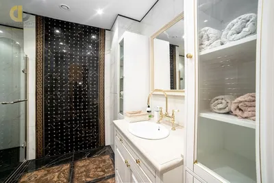 Фотографии элегантной бело-серой ванной комнаты